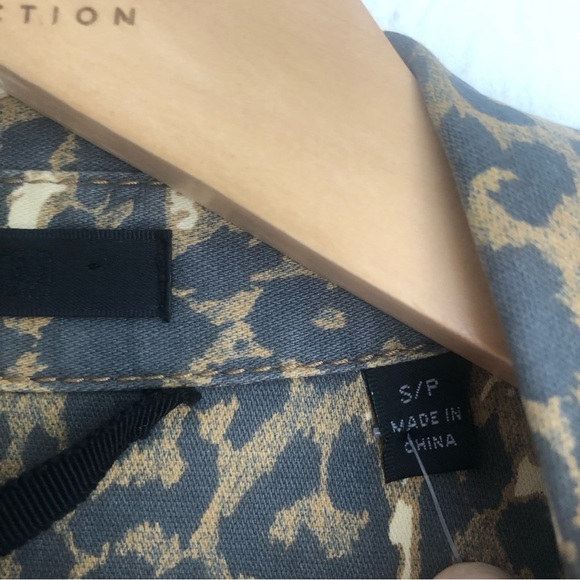 ATM Anthony Thomas Melillo Size Small Leopard-Print Button-Front Denim Jacket - Picture 7 of 11
